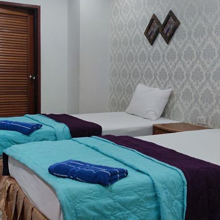 G&B Guesthouse Patong Екстер'єр фото