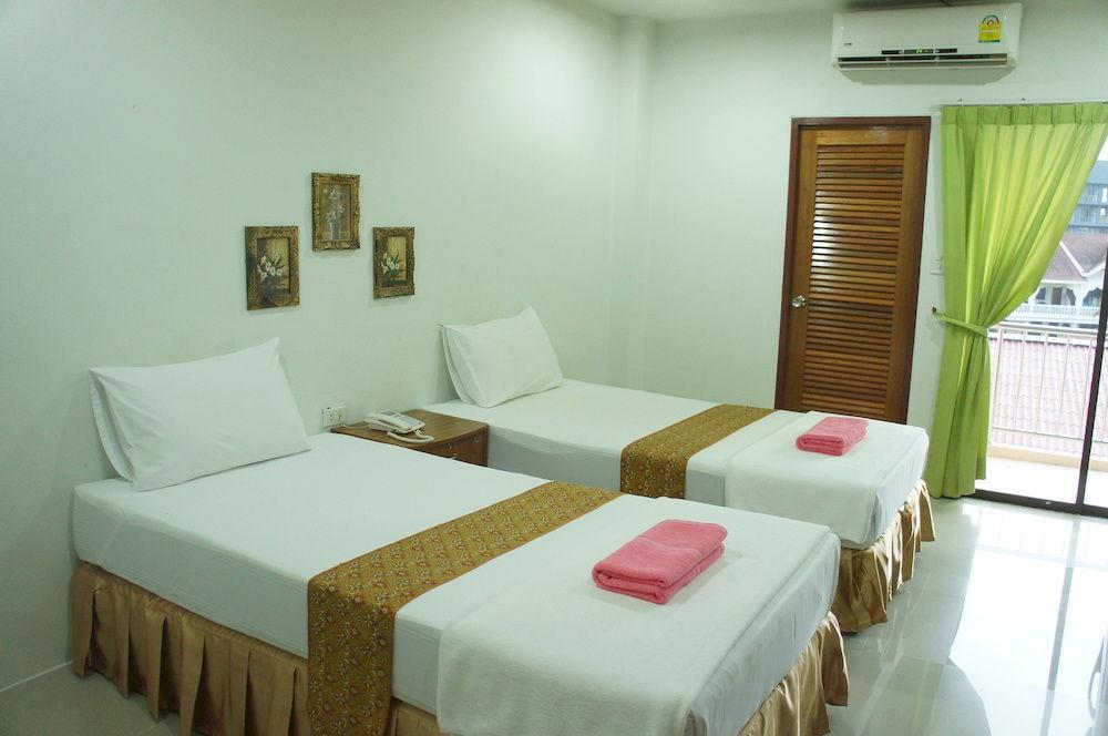 G&B Guesthouse Patong Екстер'єр фото