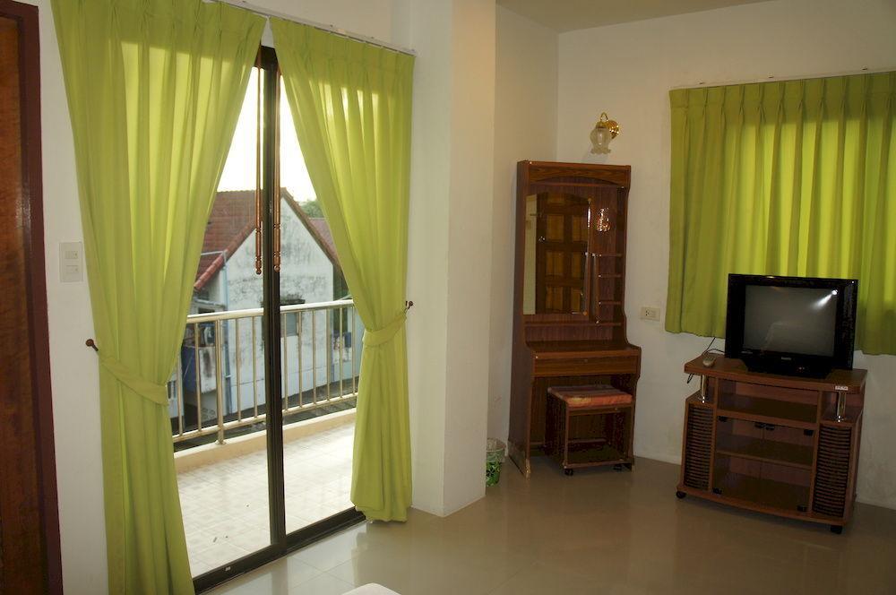 G&B Guesthouse Patong Екстер'єр фото