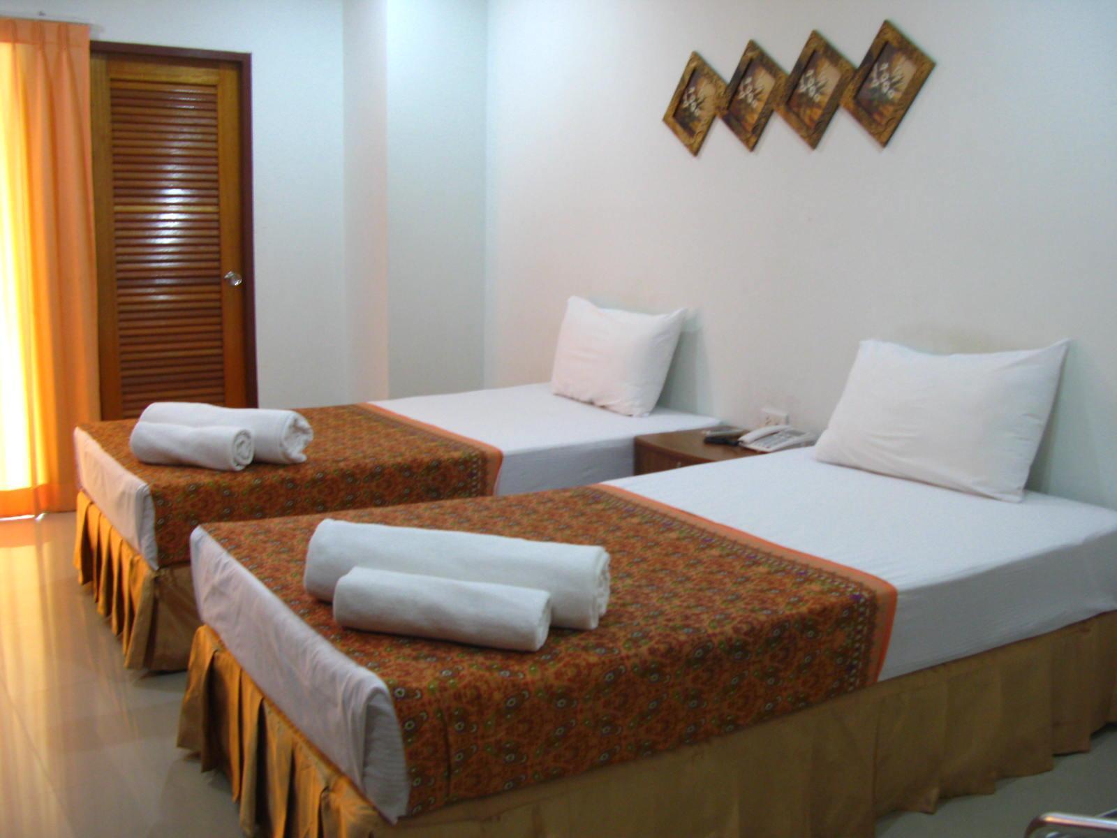 G&B Guesthouse Patong Екстер'єр фото