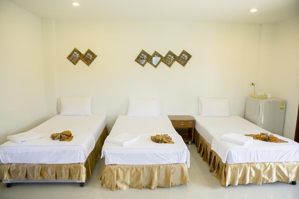 G&B Guesthouse Patong Екстер'єр фото